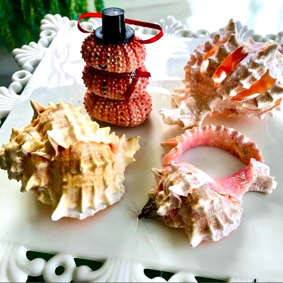New!  Pink Seashell Christmas Tree ORNAMENTS - Picture 1 of 7